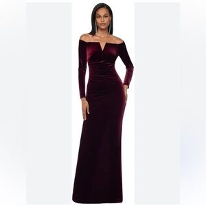 Xscape Burgundy Velvet Long Sleeve Cocktail Party Evening Gown Dress Sz4 FLAW